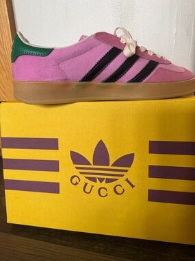 Gucci Pink Suede Sneakers with Black Stripes and Green Heel Tab